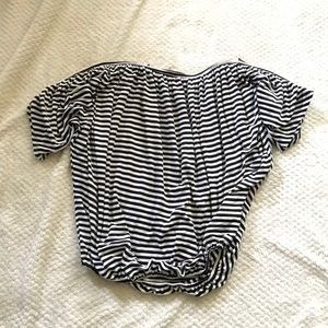 ✨Last Day Act Now✨ Zip Sleeve Striped Top